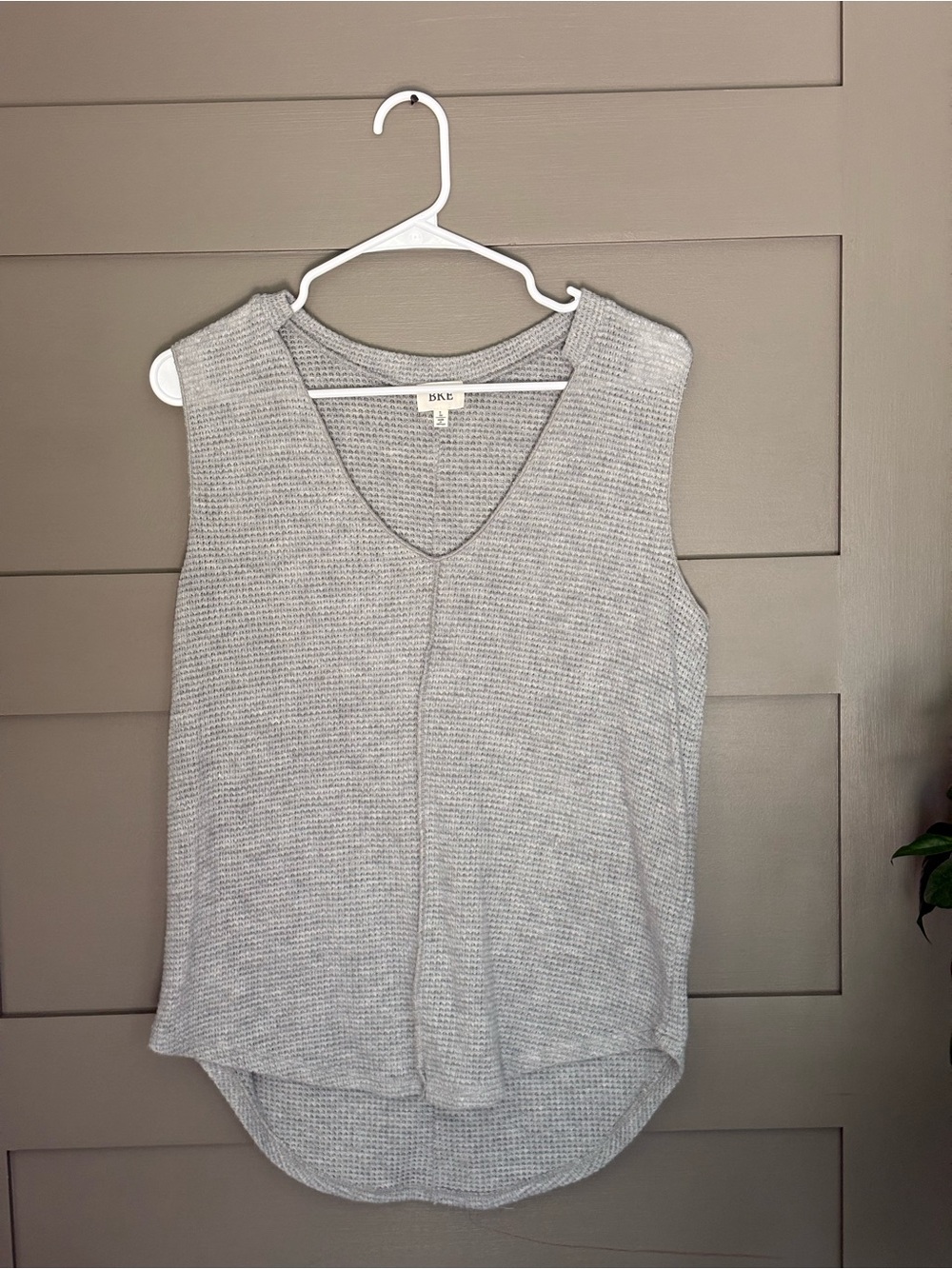 BKE Light Gray V-Neck Knit Tank